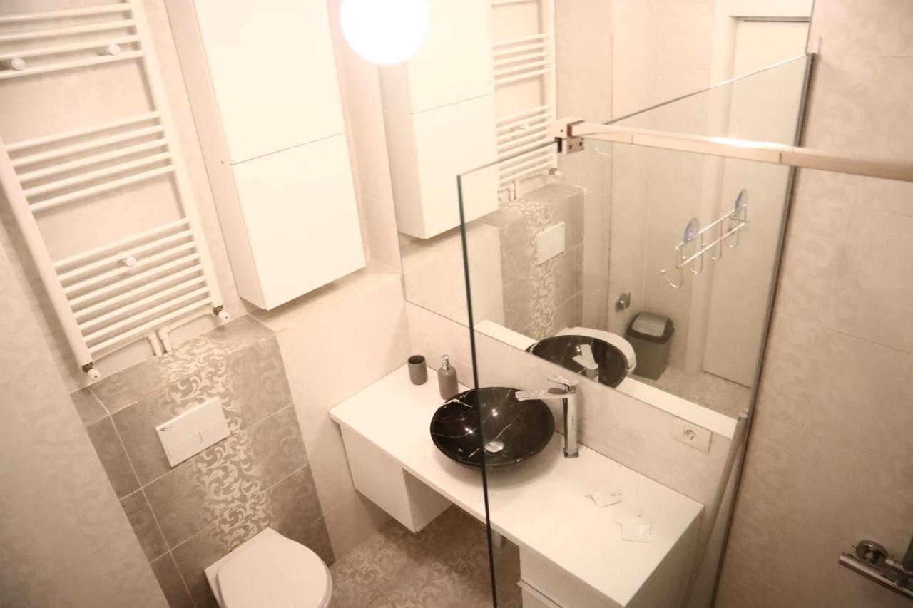 Thomas Luxury Apartment Năvodari Buitenkant foto