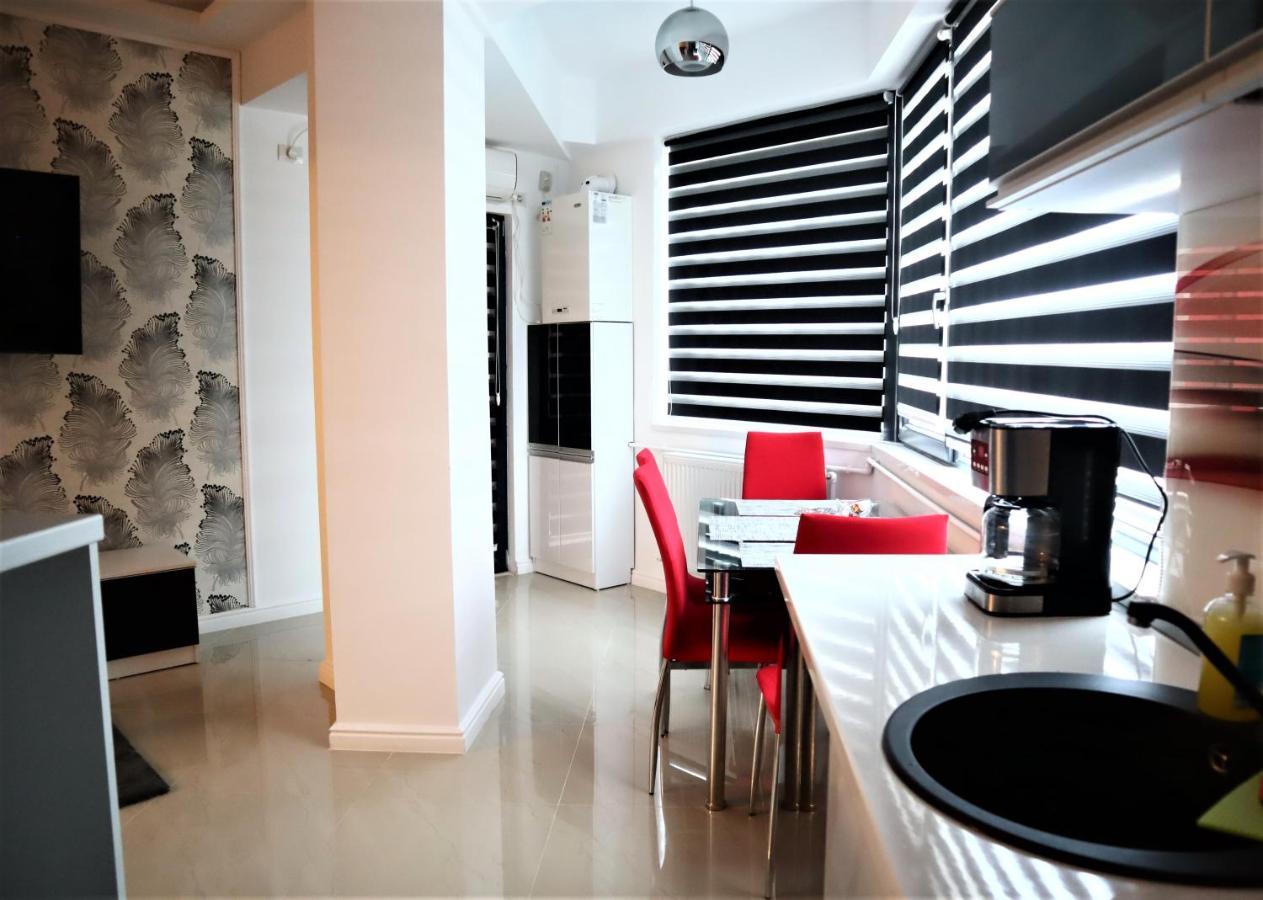 Thomas Luxury Apartment Năvodari Buitenkant foto